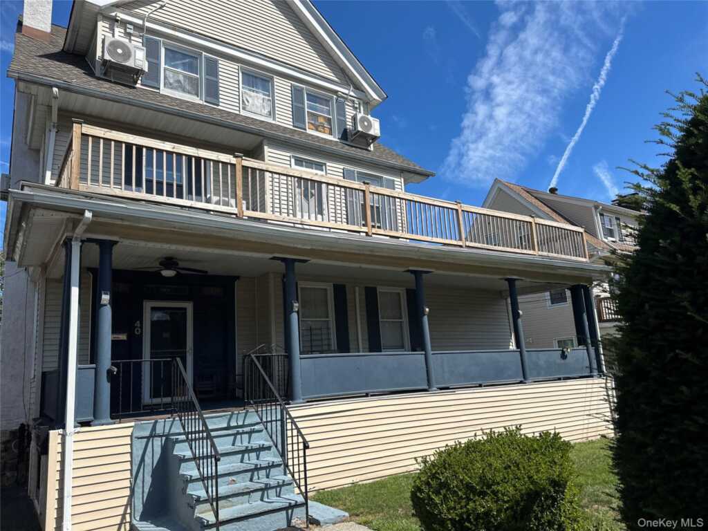 40 Crosby Place, Unit #3, New Rochelle, NY 10801