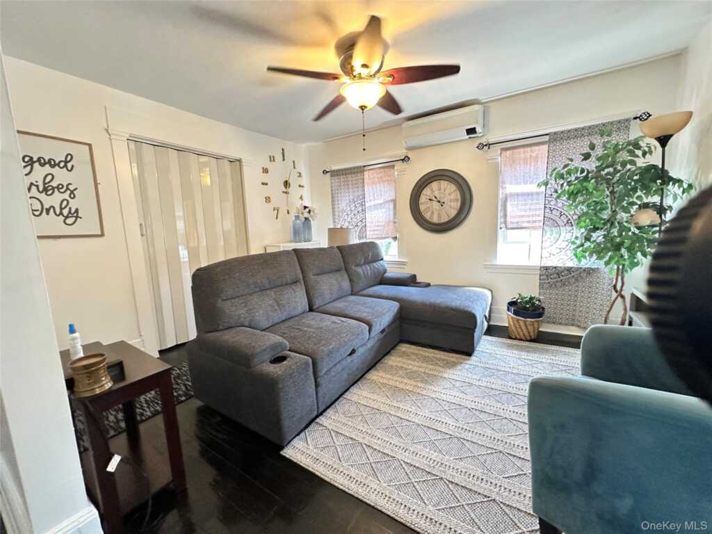 40 Crosby Place, Unit #3, New Rochelle, NY 10801 - Photo 12 of 16