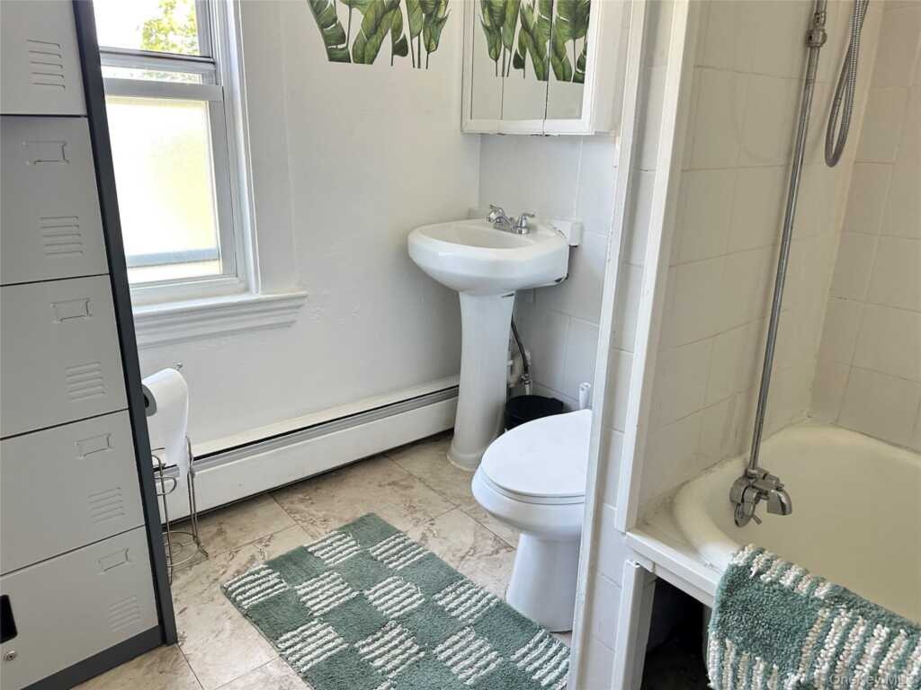 40 Crosby Place, Unit #3, New Rochelle, NY 10801 - Photo 7 of 16