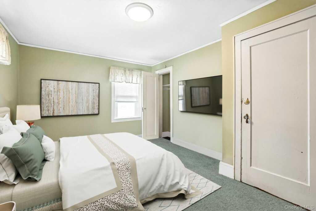 50 Cloverdale Avenue, White Plains, NY 10603 - Photo 14 of 30