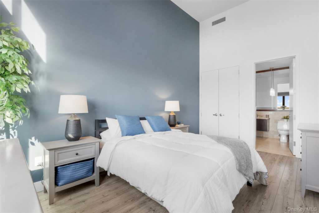 25 Leroy Place, Unit #PH08, New Rochelle, NY 10805 - Photo 17 of 28