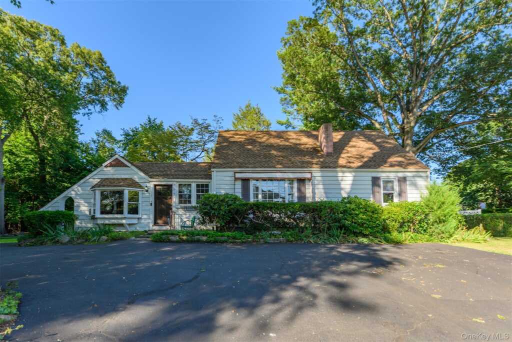 217 Washington Avenue, Pearl River, NY 10965