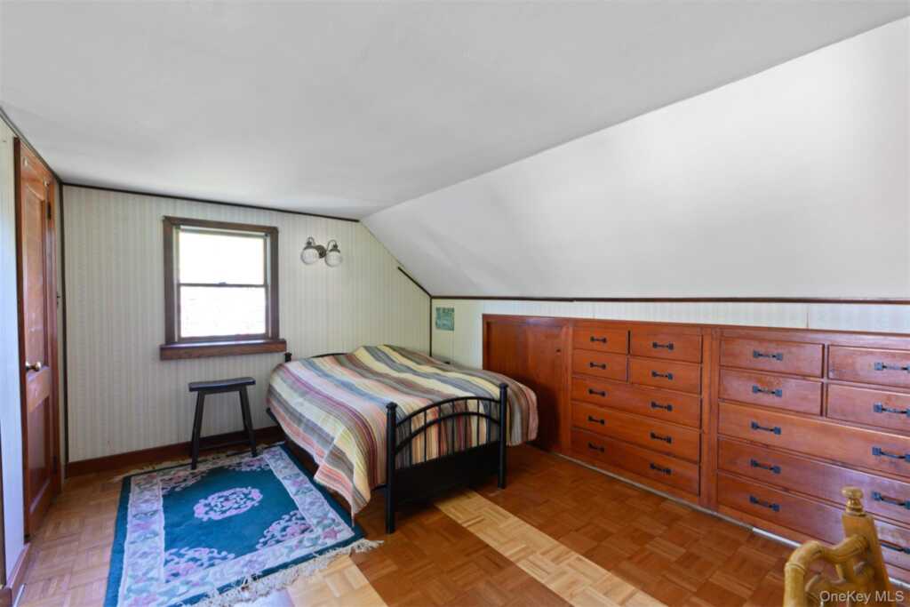 217 Washington Avenue, Pearl River, NY 10965 - Photo 19 of 50