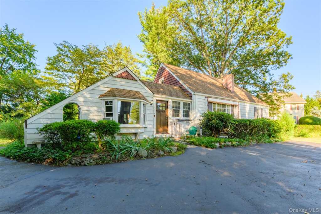 217 Washington Avenue, Pearl River, NY 10965 - Photo 30 of 50