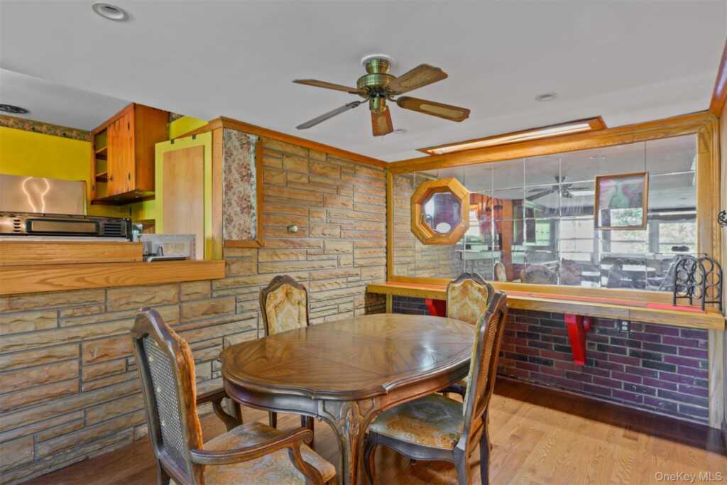 217 Washington Avenue, Pearl River, NY 10965 - Photo 8 of 50