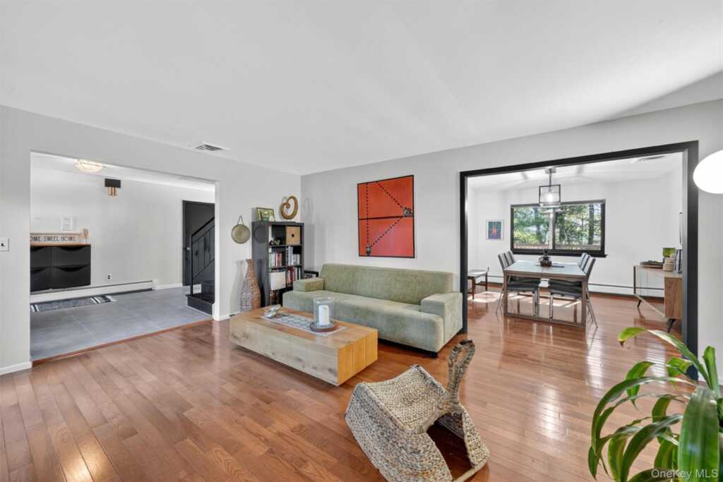 127 Bellows Lane, New City, NY 10956 - Photo 8 of 43
