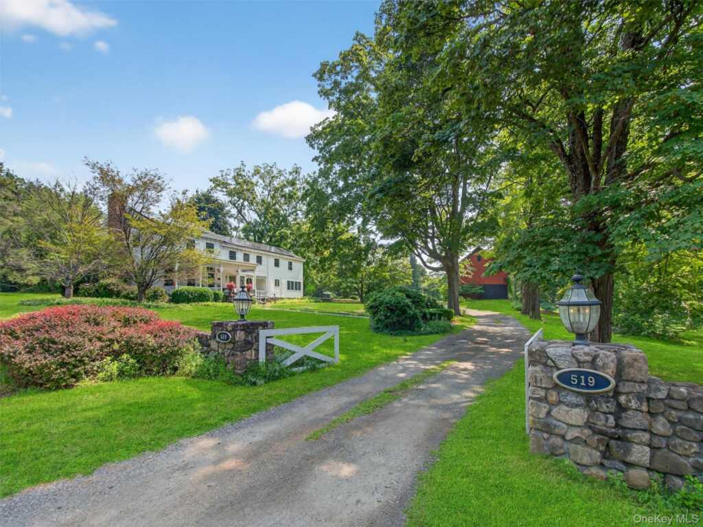 519 Haverstraw Road, Suffern, NY 10901 - Photo 2 of 48