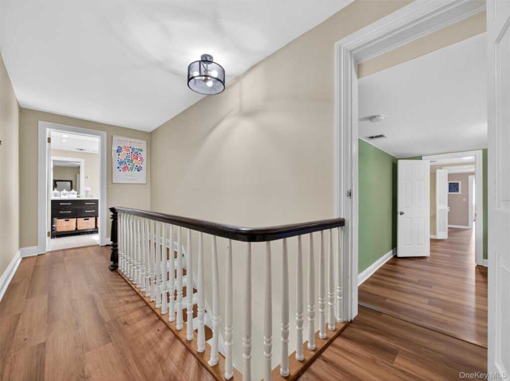 519 Haverstraw Road, Suffern, NY 10901 - Photo 20 of 48