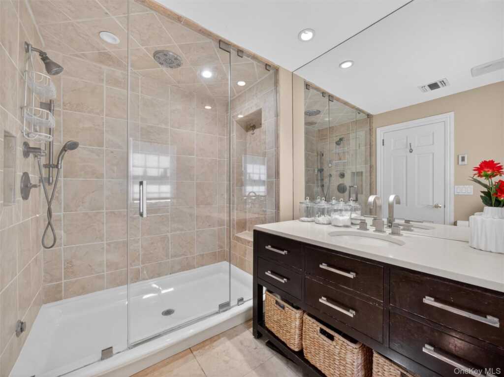 519 Haverstraw Road, Suffern, NY 10901 - Photo 24 of 48
