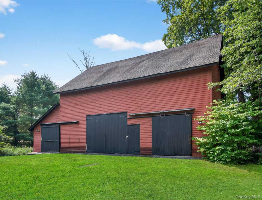 519 Haverstraw Road, Suffern, NY 10901 - Photo 39 of 48