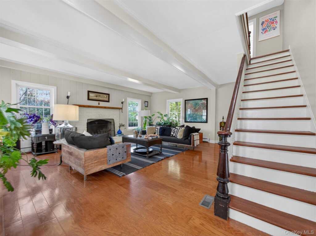 519 Haverstraw Road, Suffern, NY 10901 - Photo 6 of 48