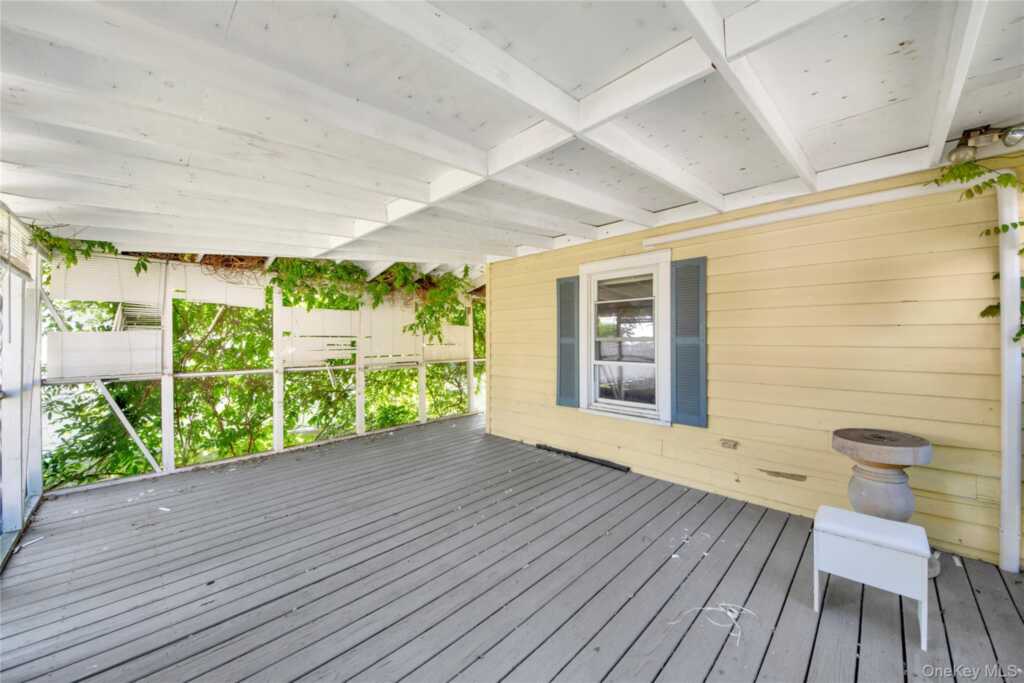24 Gedney Terrace, White Plains, NY 10605 - Photo 5 of 20