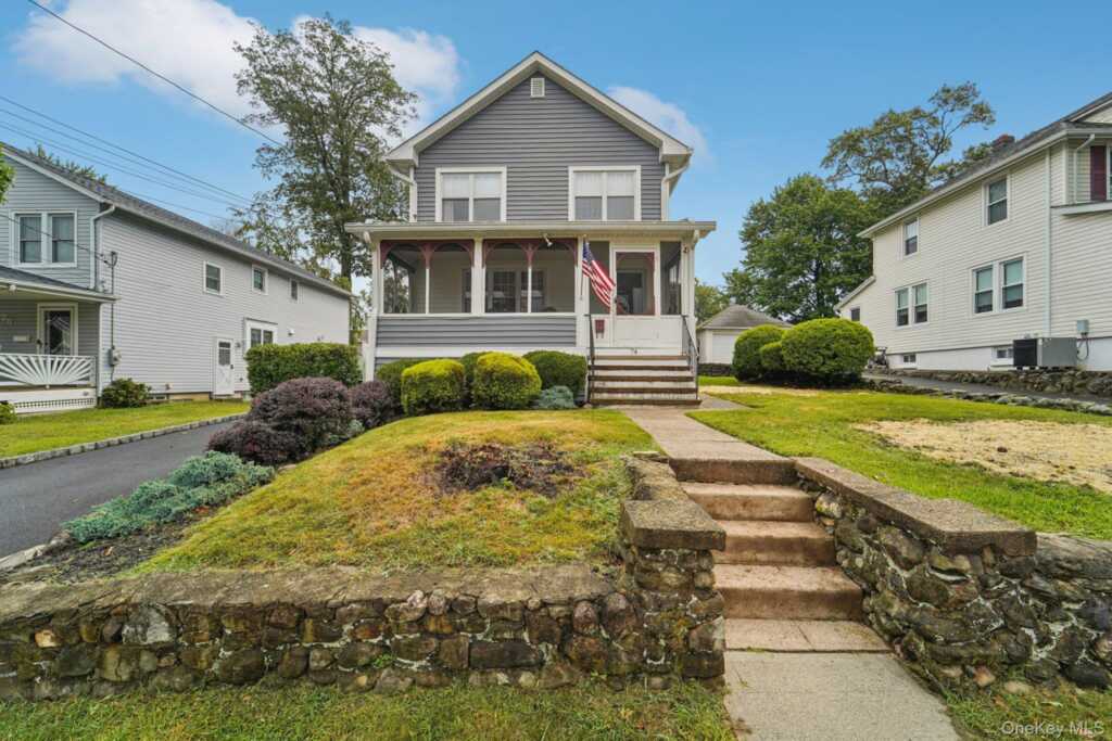 74 Lincoln Avenue, Pearl River, NY 10965 - Photo 2 of 50