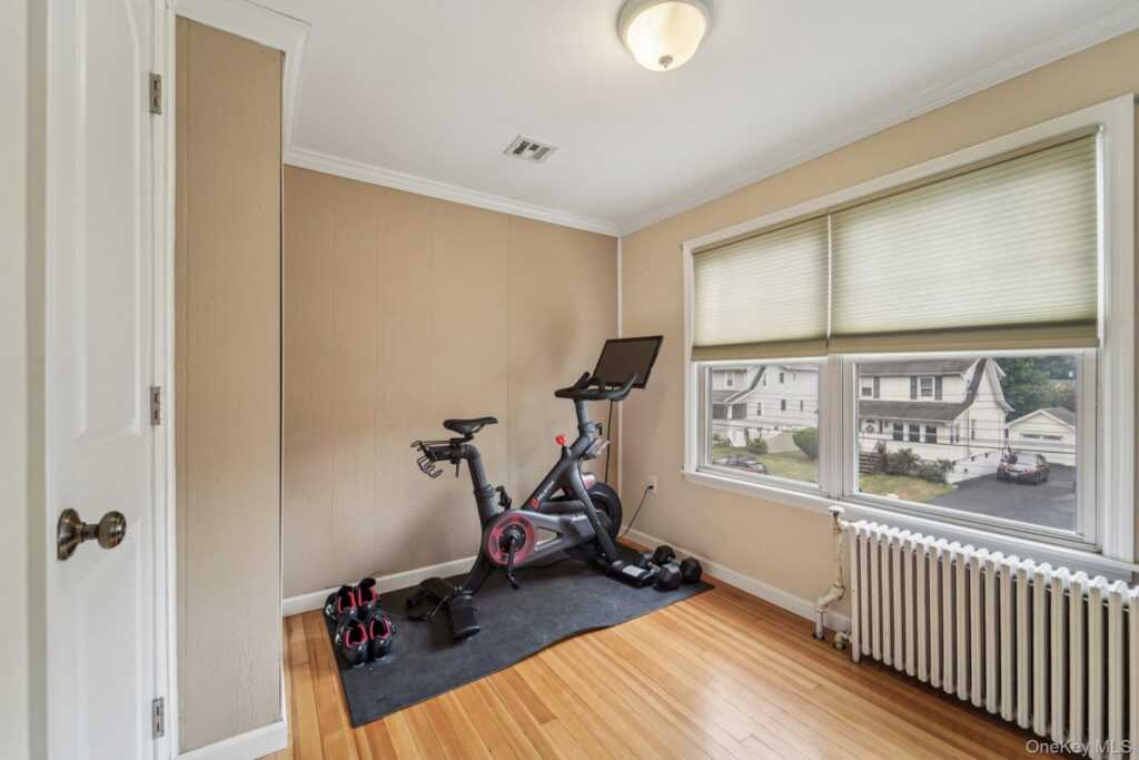 74 Lincoln Avenue, Pearl River, NY 10965 - Photo 23 of 50