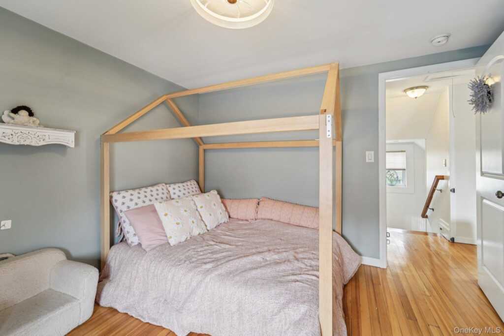74 Lincoln Avenue, Pearl River, NY 10965 - Photo 26 of 50