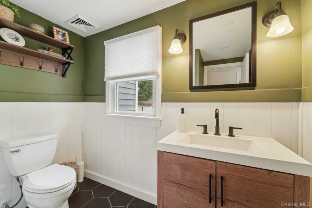 74 Lincoln Avenue, Pearl River, NY 10965 - Photo 28 of 50