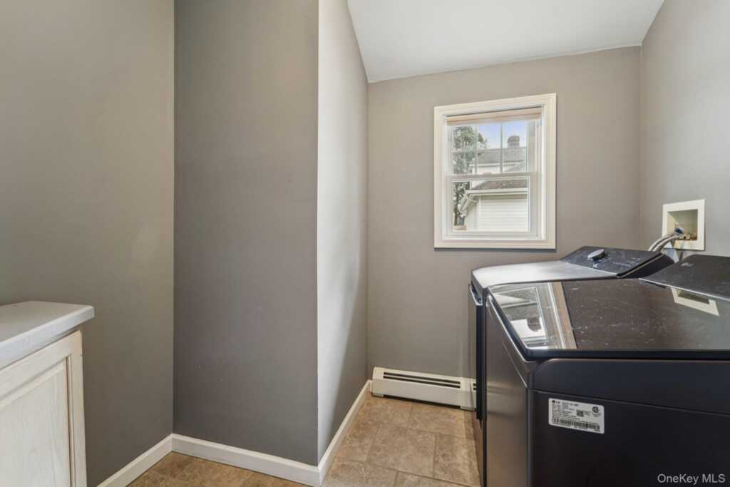 74 Lincoln Avenue, Pearl River, NY 10965 - Photo 30 of 50