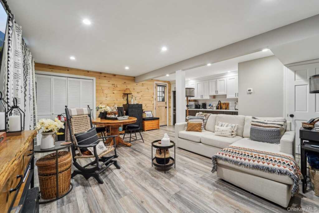74 Lincoln Avenue, Pearl River, NY 10965 - Photo 40 of 50