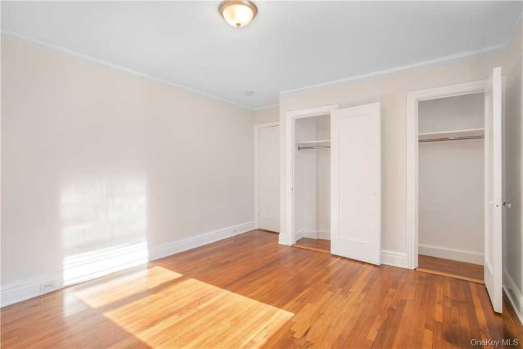 234 Martine Avenue, Unit #4J, White Plains, NY 10601 - Photo 12 of 21
