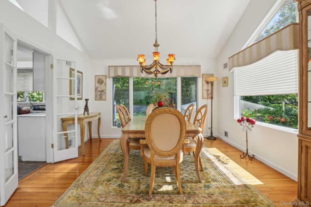 34 Kensington Oval, New Rochelle, NY 10805 - Photo 15 of 48