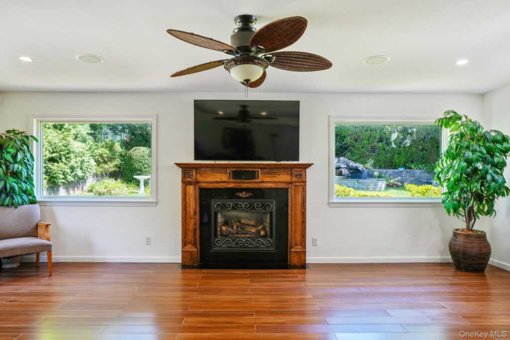 34 Kensington Oval, New Rochelle, NY 10805 - Photo 19 of 48