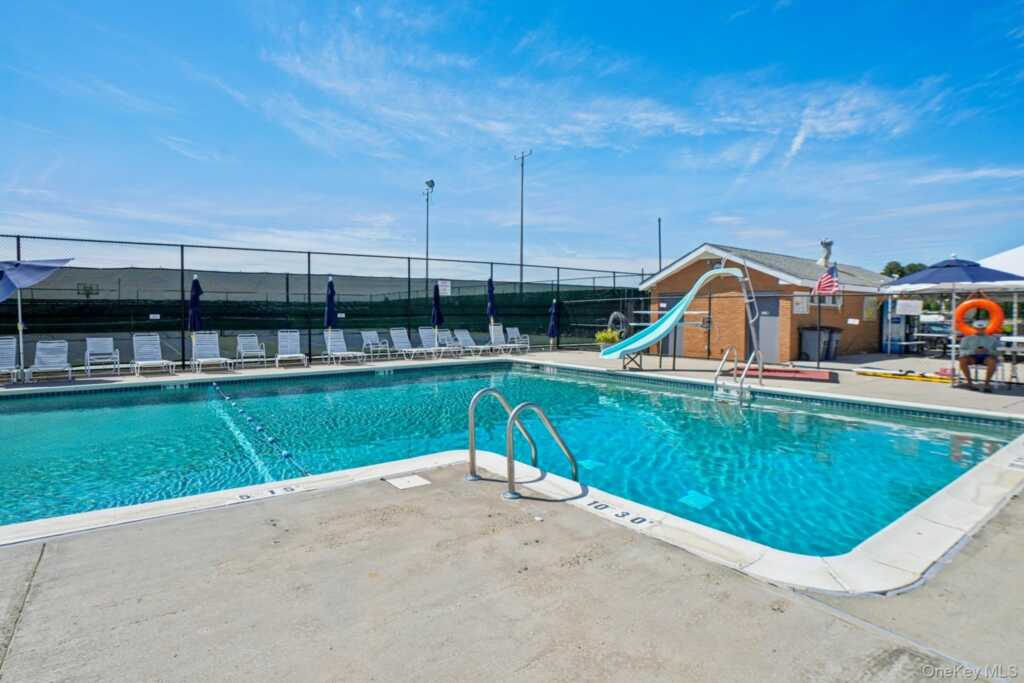 34 Kensington Oval, New Rochelle, NY 10805 - Photo 24 of 48