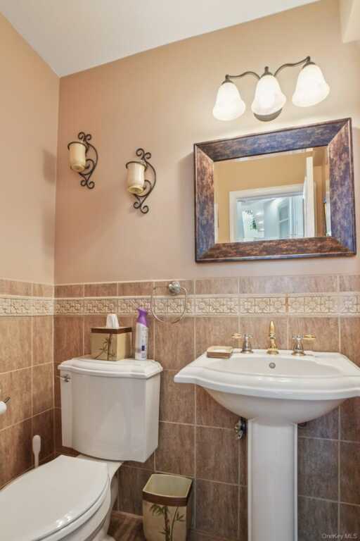 34 Kensington Oval, New Rochelle, NY 10805 - Photo 35 of 48