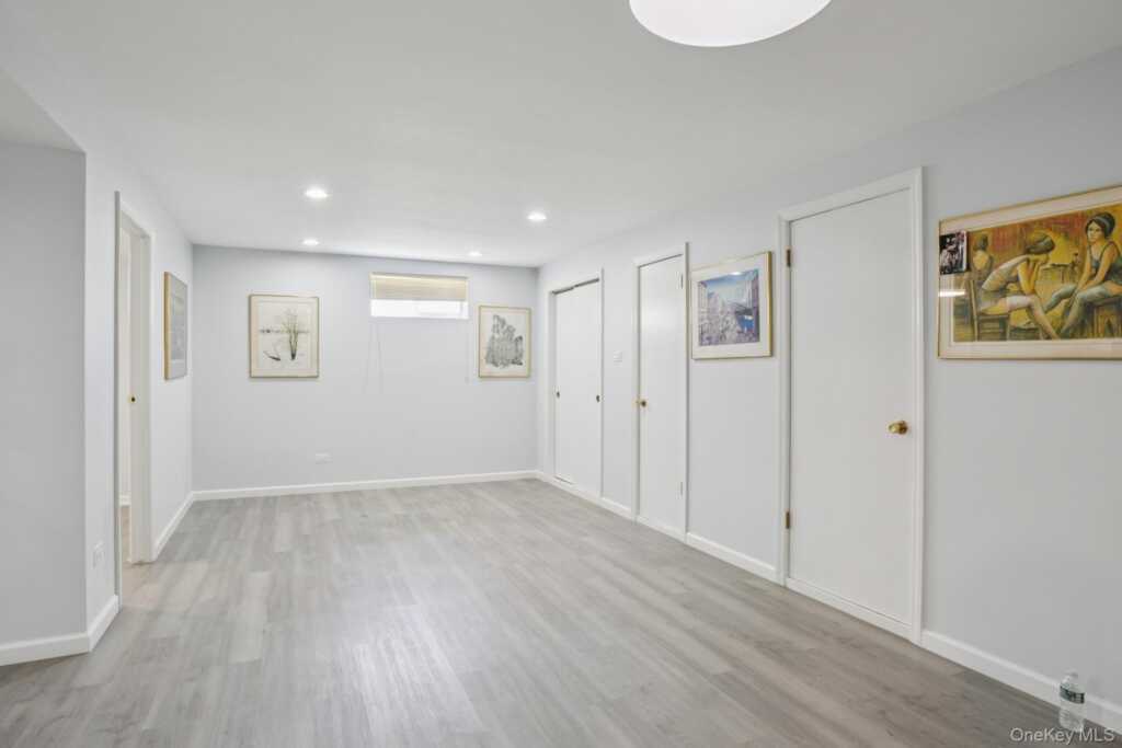 34 Kensington Oval, New Rochelle, NY 10805 - Photo 40 of 48