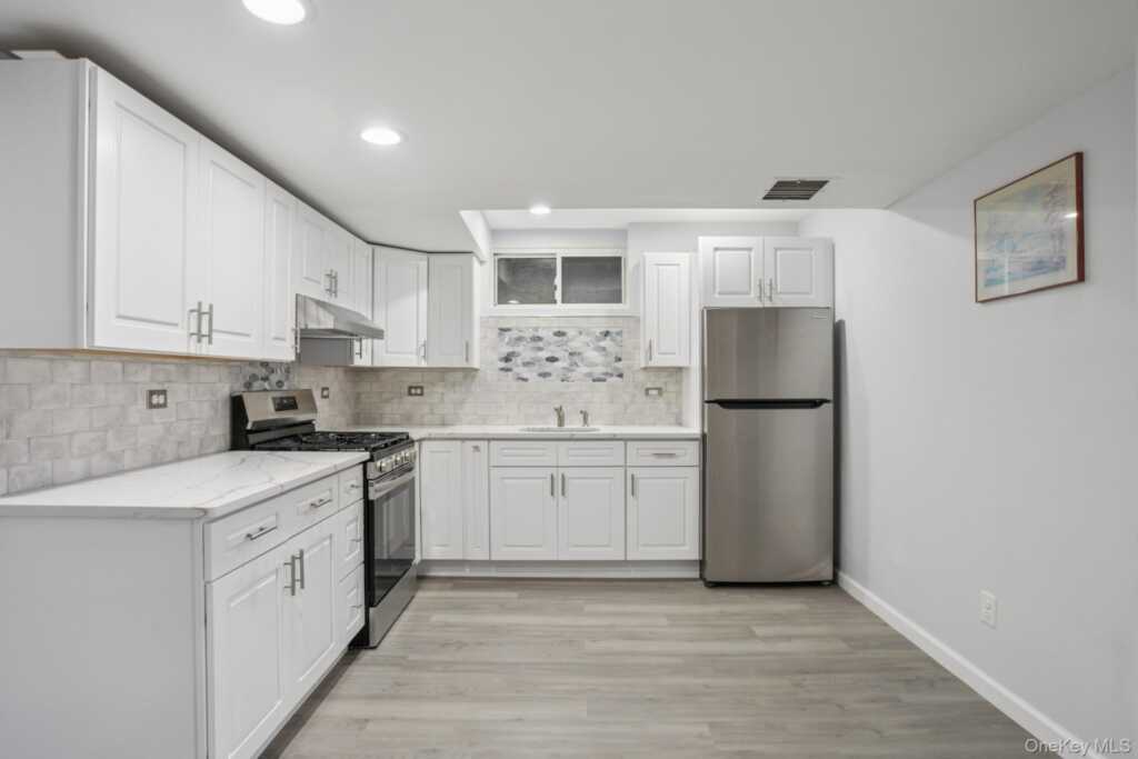 34 Kensington Oval, New Rochelle, NY 10805 - Photo 42 of 48