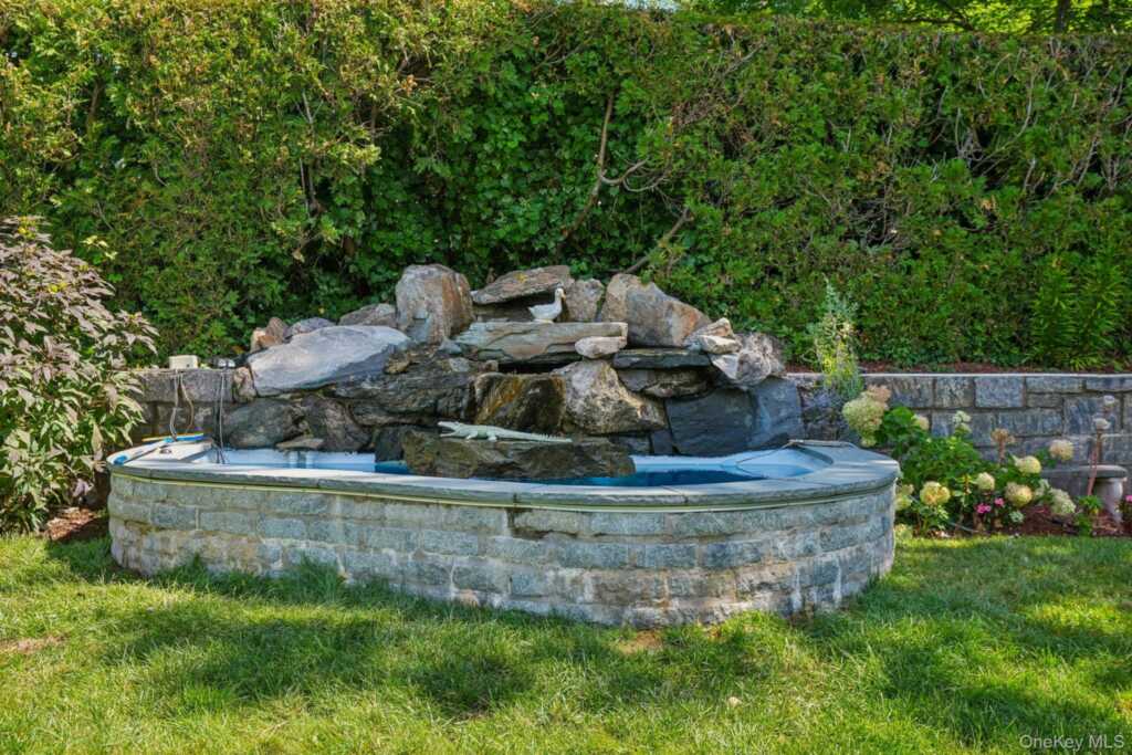 34 Kensington Oval, New Rochelle, NY 10805 - Photo 9 of 48