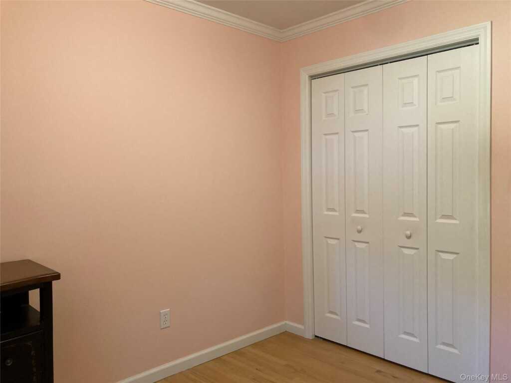 96 Collyer Avenue, New City, NY 10956 - Photo 21 of 38