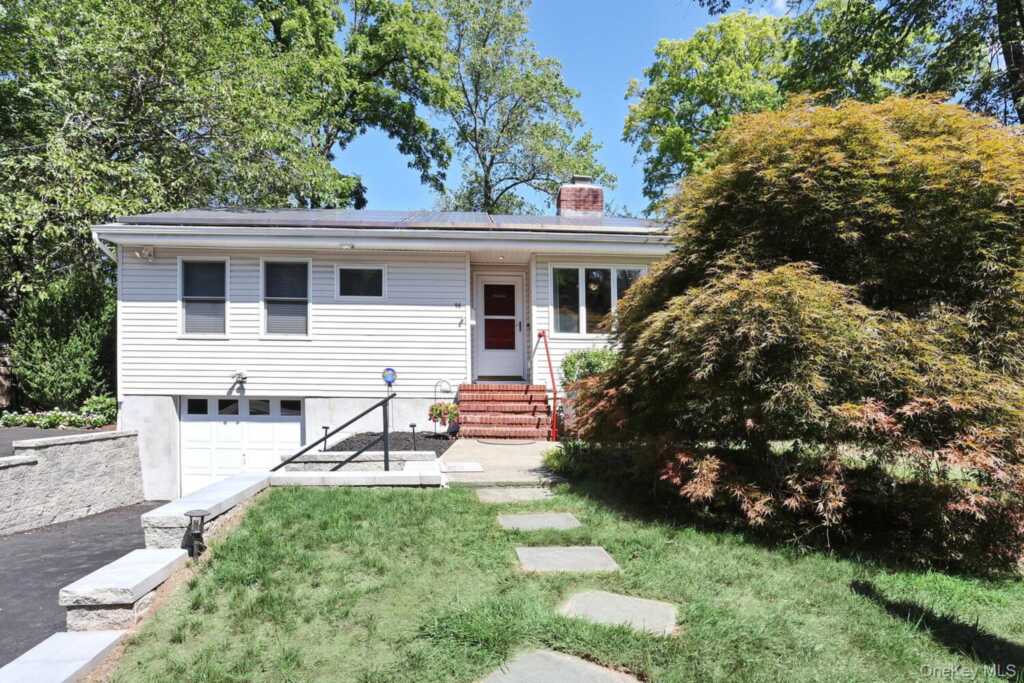 96 Collyer Avenue, New City, NY 10956 - Photo 29 of 38