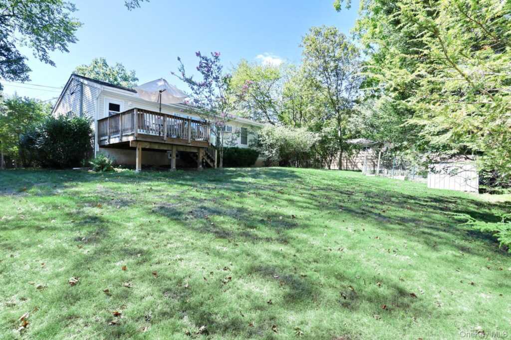96 Collyer Avenue, New City, NY 10956 - Photo 32 of 38