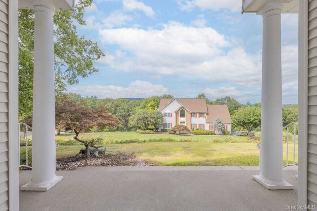 36 Dickens Street, Stony Point, NY 10980 - Photo 2 of 48