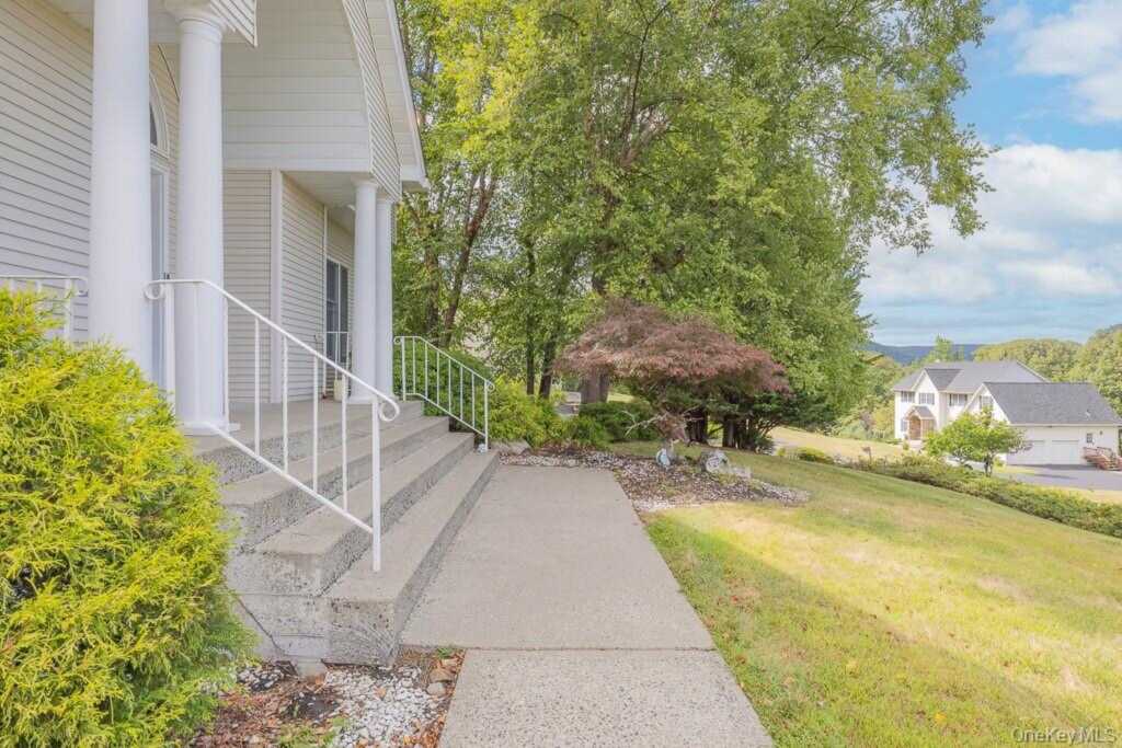 36 Dickens Street, Stony Point, NY 10980 - Photo 3 of 48