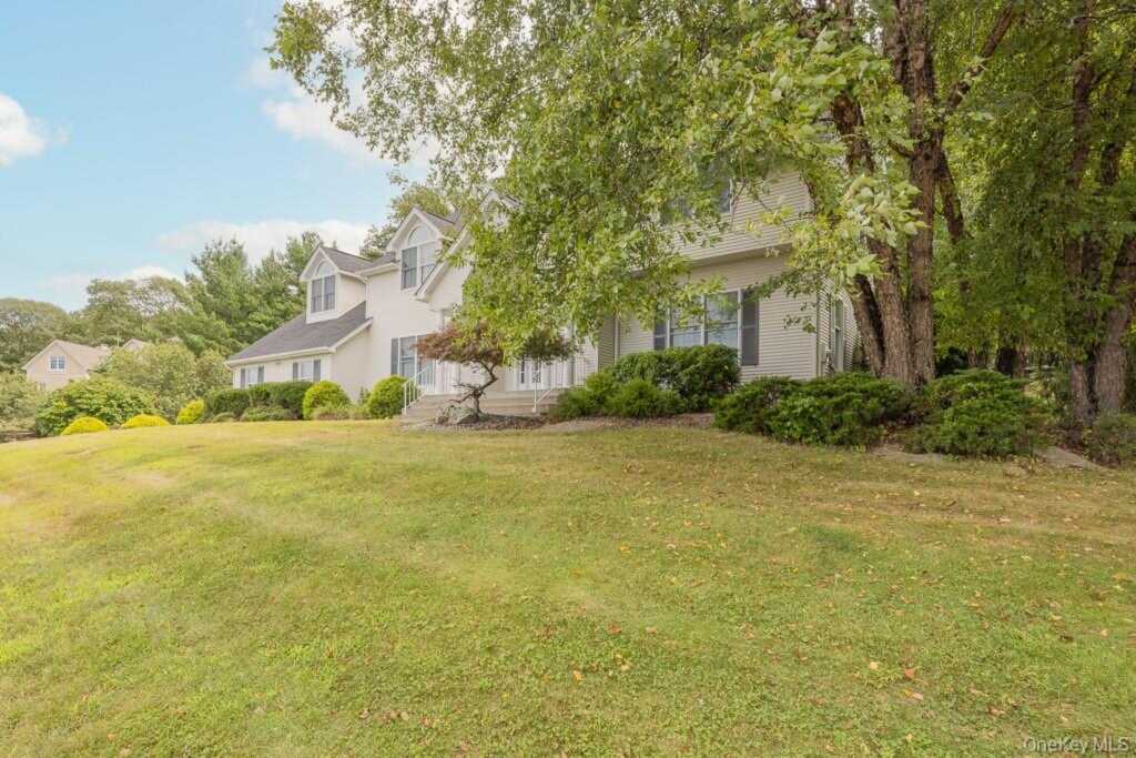 36 Dickens Street, Stony Point, NY 10980 - Photo 6 of 48