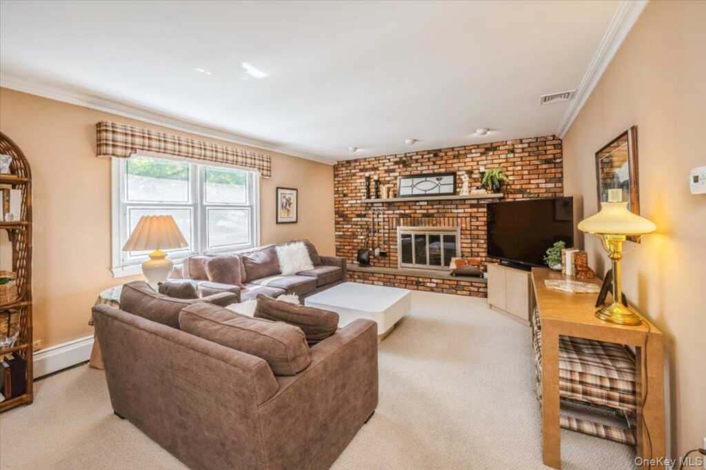 3 Termakay Drive, New City, NY 10956 - Photo 10 of 26