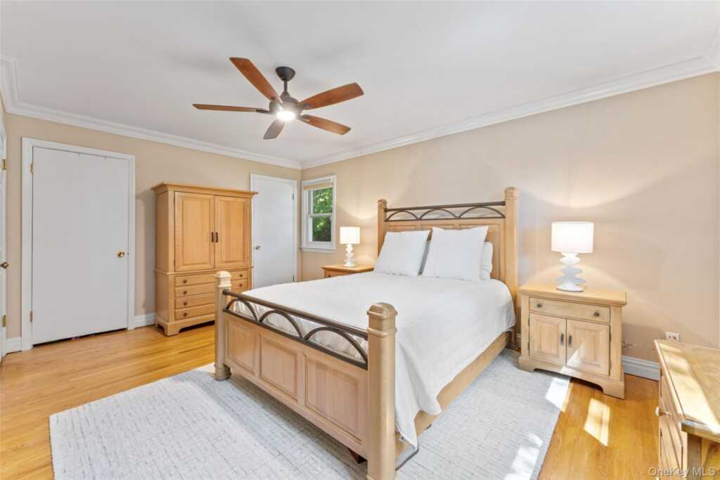 114 Oxford Road, New Rochelle, NY 10804 - Photo 12 of 29