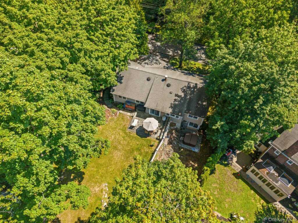 114 Oxford Road, New Rochelle, NY 10804 - Photo 26 of 29