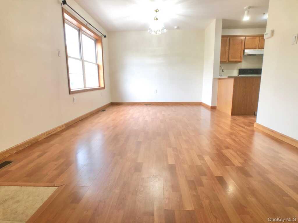 331 Post Road, Unit #A, White Plains, NY 10606 - Photo 3 of 7
