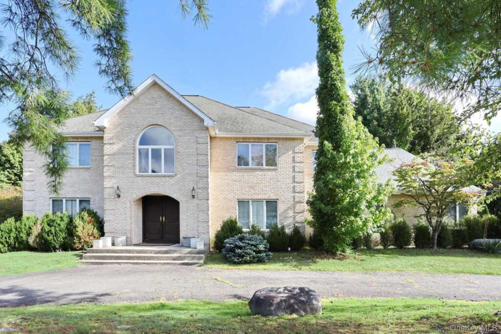 6 Tor Terrace, New City, NY 10956