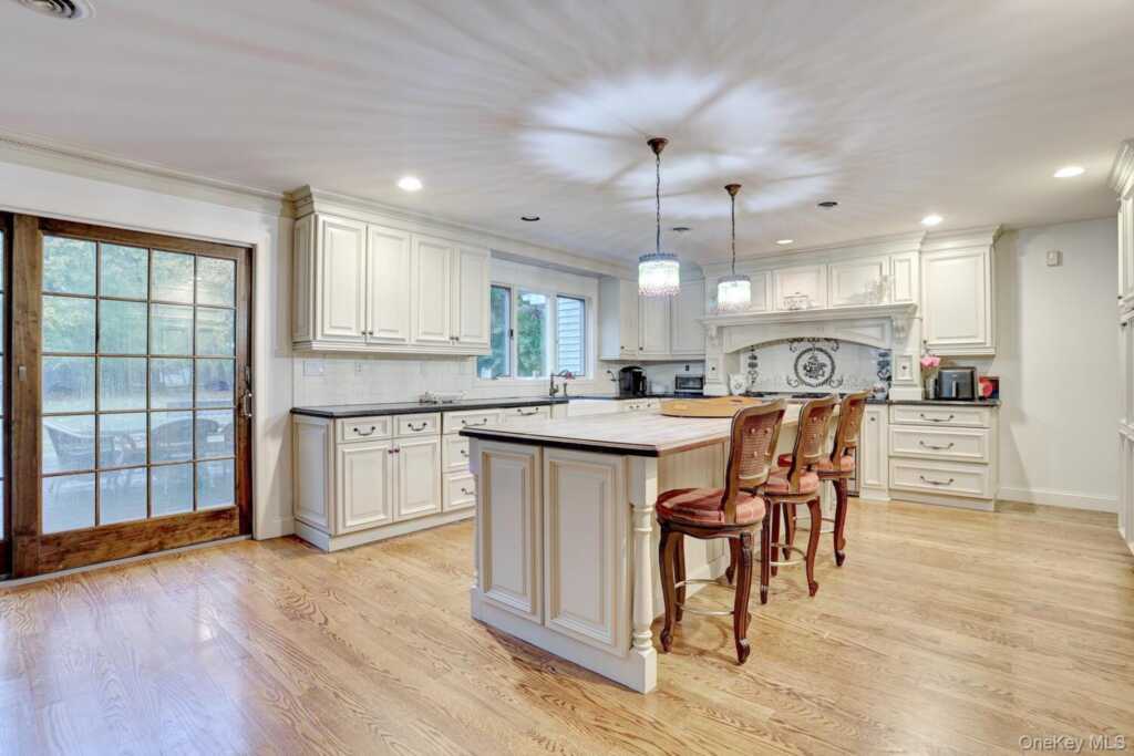 6 Tor Terrace, New City, NY 10956 - Photo 12 of 23