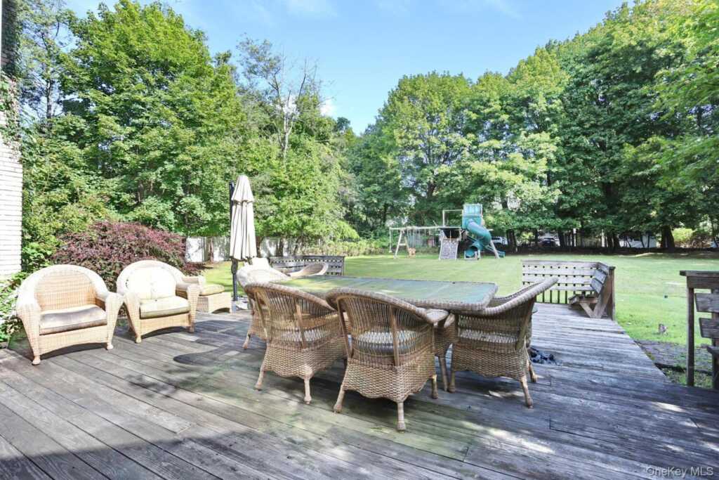 6 Tor Terrace, New City, NY 10956 - Photo 5 of 7