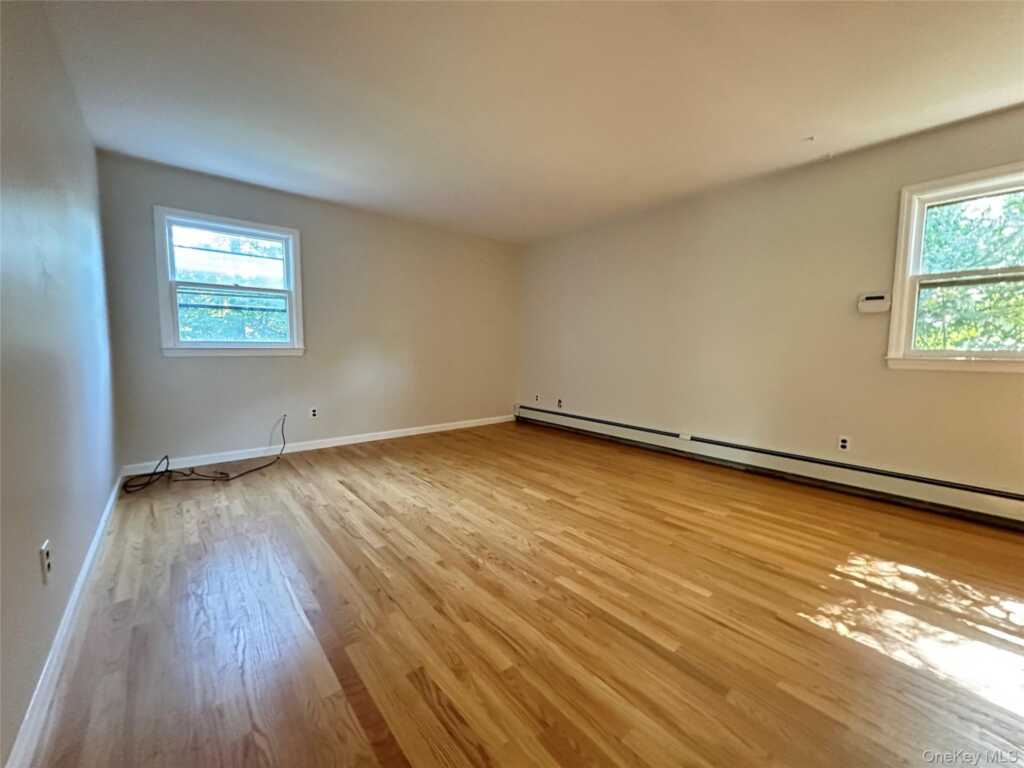 14 Delaware Drive, Nyack, NY 10960 - Photo 10 of 28