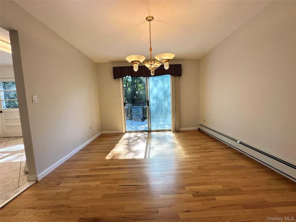 14 Delaware Drive, Nyack, NY 10960 - Photo 8 of 28