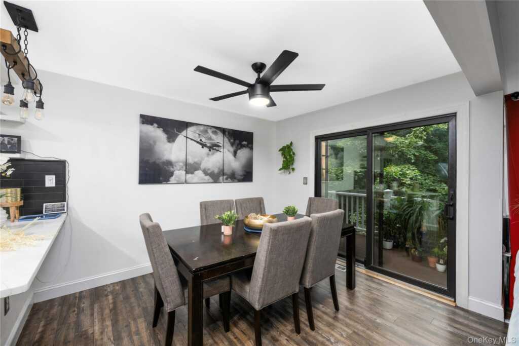 107 Treetop Circle, Nanuet, NY 10954 - Photo 14 of 48