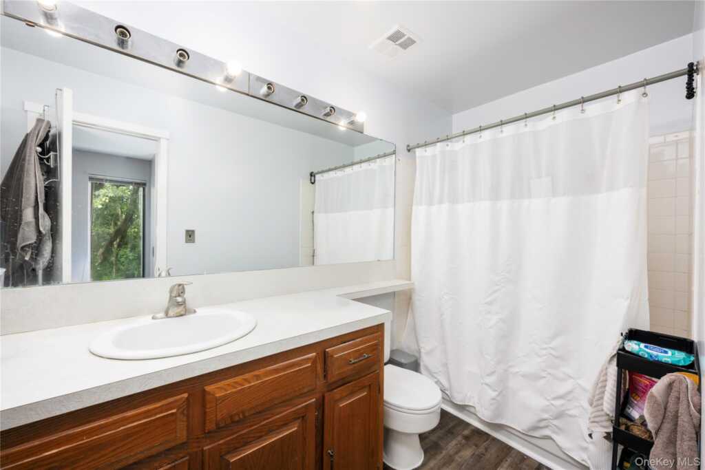 107 Treetop Circle, Nanuet, NY 10954 - Photo 21 of 48