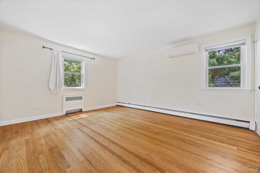 1 Blackthorn Lane, White Plains, NY 10606 - Photo 17 of 28
