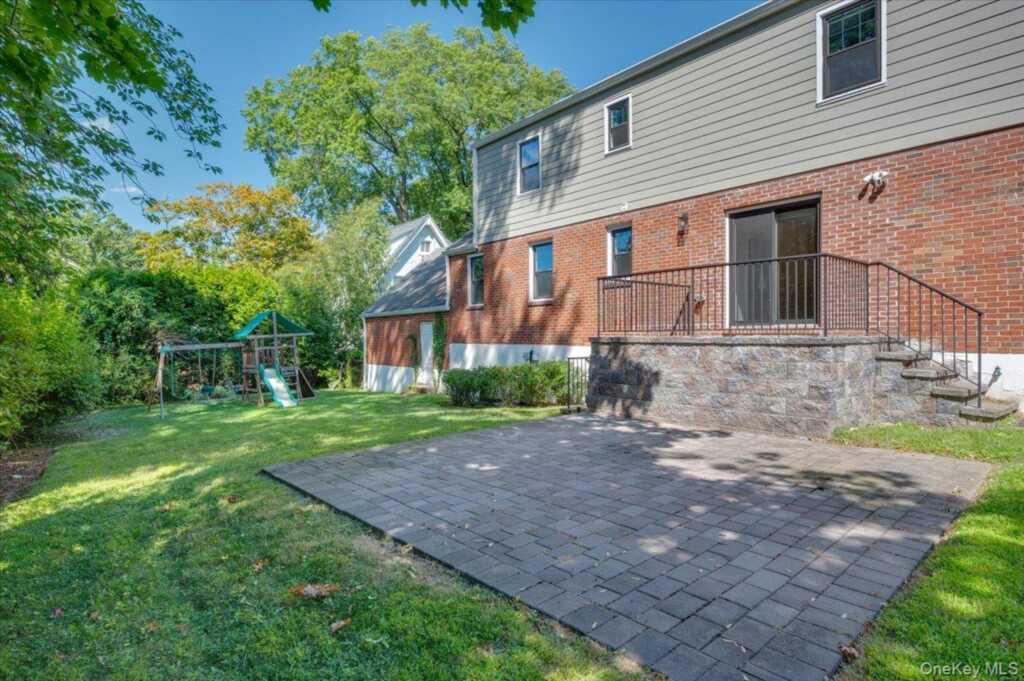 115 Davis Avenue, White Plains, NY 10605 - Photo 18 of 26