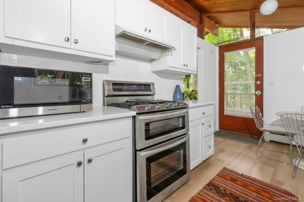 905 Route 9W, Nyack, NY 10960 - Photo 11 of 44
